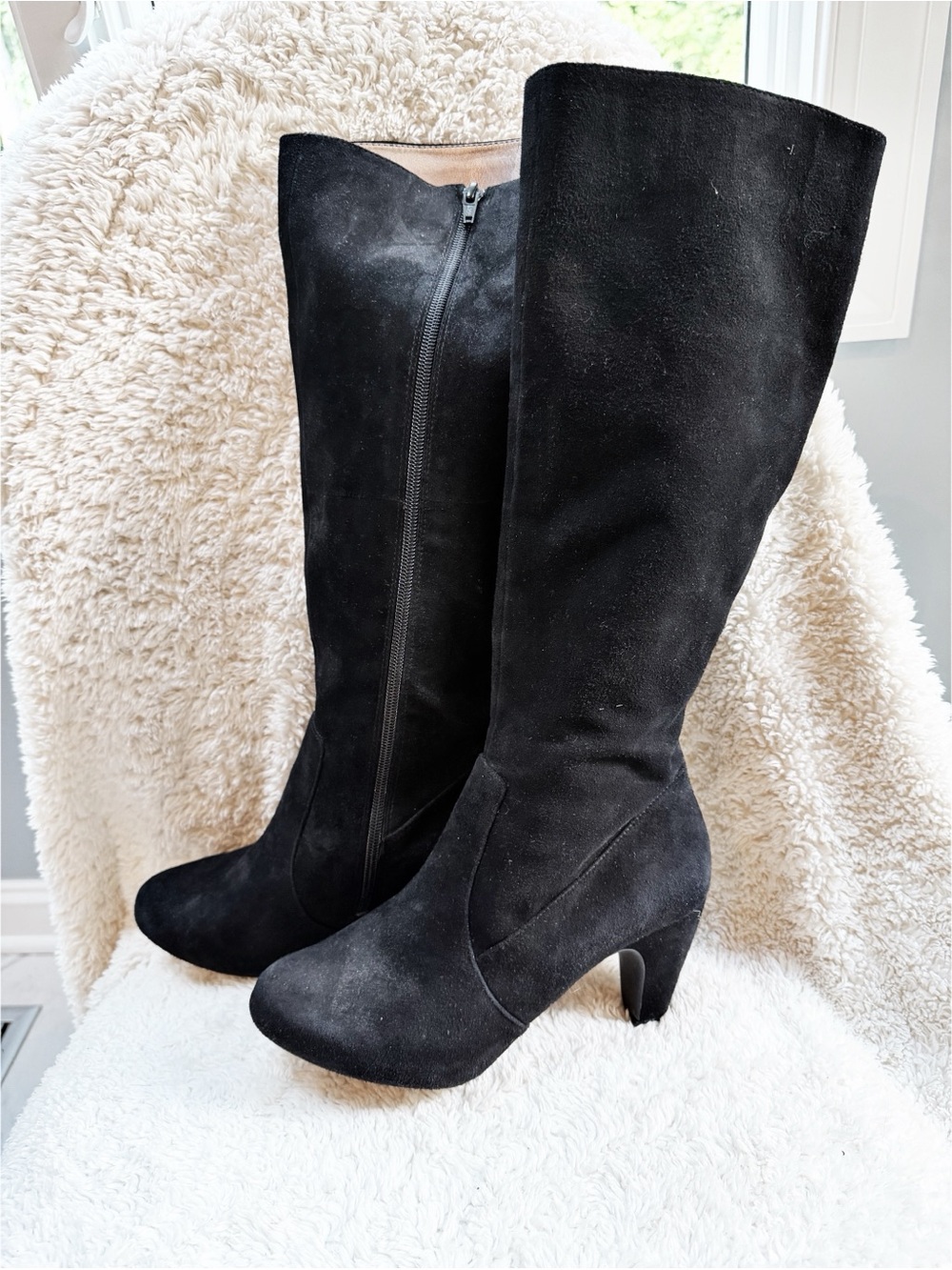 NWOT Easy Spirit Black Knee-High Suede Heeled Boots